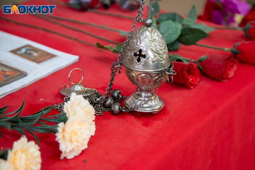 В Волжском вернули бесплатную перевозку умерших в морг