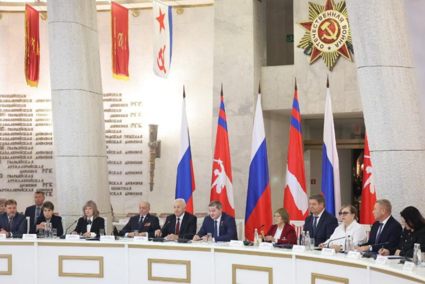 Александр Блошкин единогласно переизбран главой совета ветеранов Волгоградской области