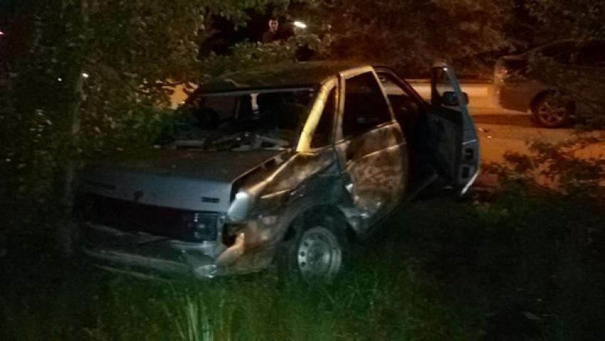 В Волжском пьяный водитель разбил несколько автомобилей