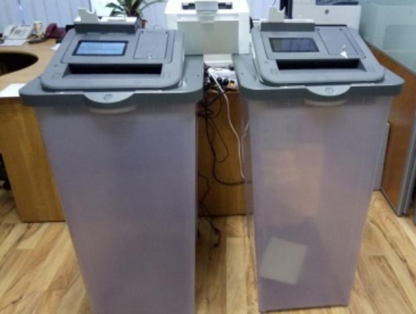 На президентские выборы в Волжском выделили 10 новых электронных урн