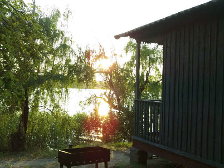 Четверг принесет жаркий и облачный день 