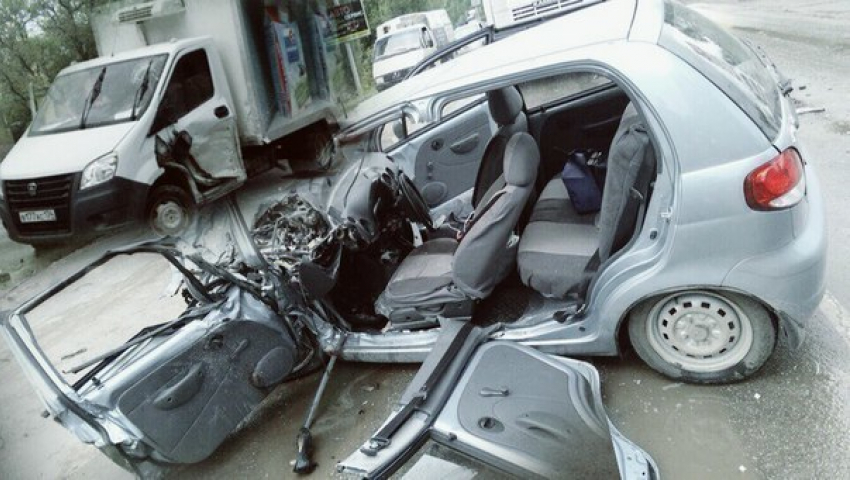 В Среднеахтубинском районе Daewoo Matiz столкнулся с автомобилем “Газель”