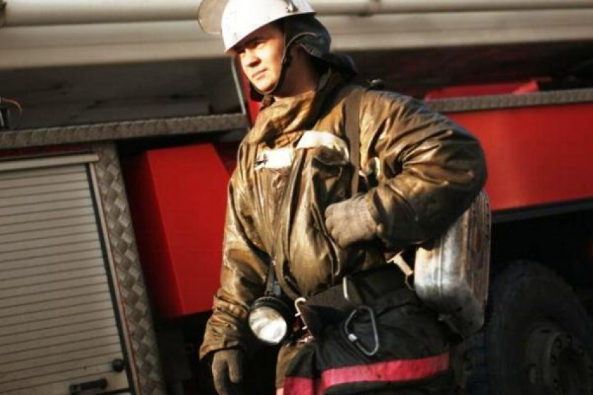 Ночью в Краснооктябрьском сгорела неправильная баня