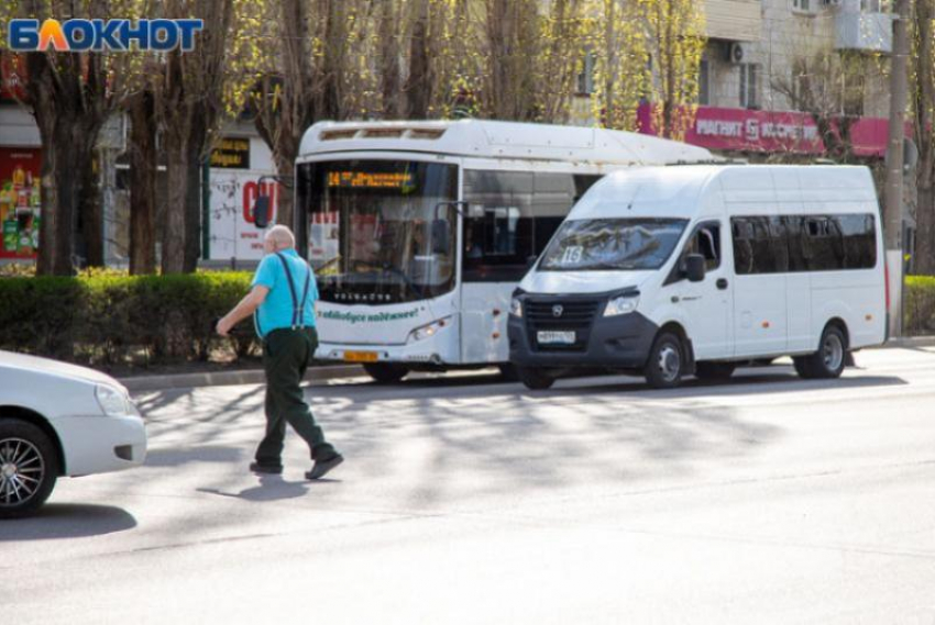 В день города Волжского водителям разрешили парковаться на новом месте