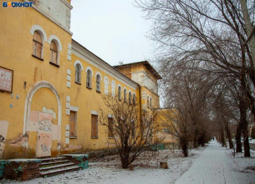 Погода горожан не пощадит: ветер, снег и мороз придут в Волжский