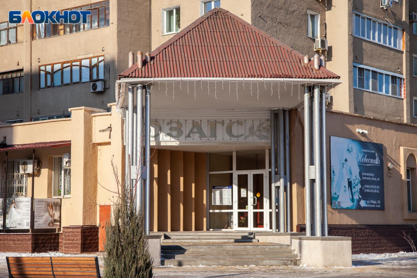 Волжанам предлагают пожениться в «Гараже»