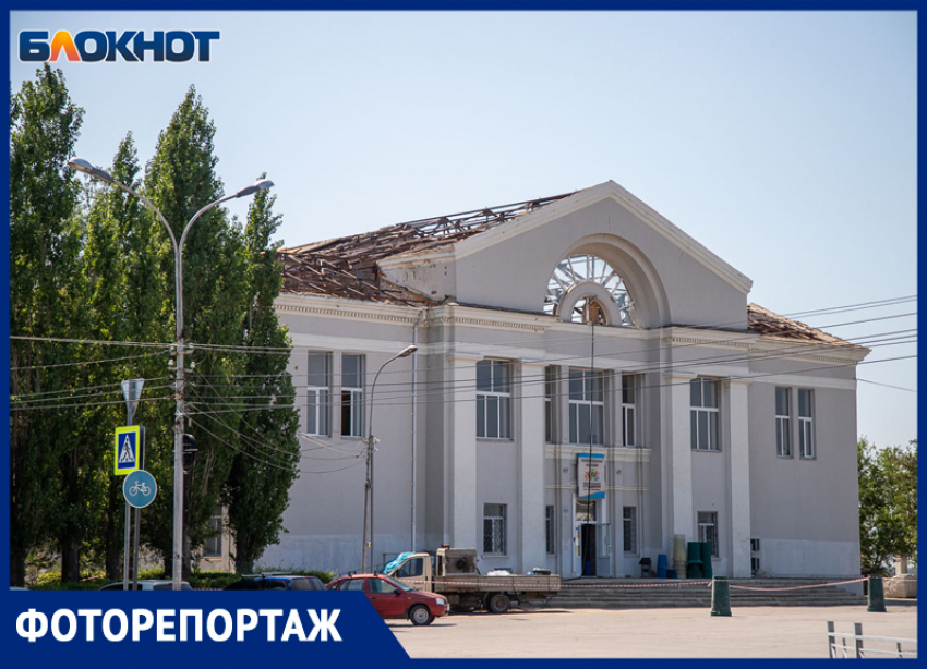  Старейший бассейн Волжского остался без крыши