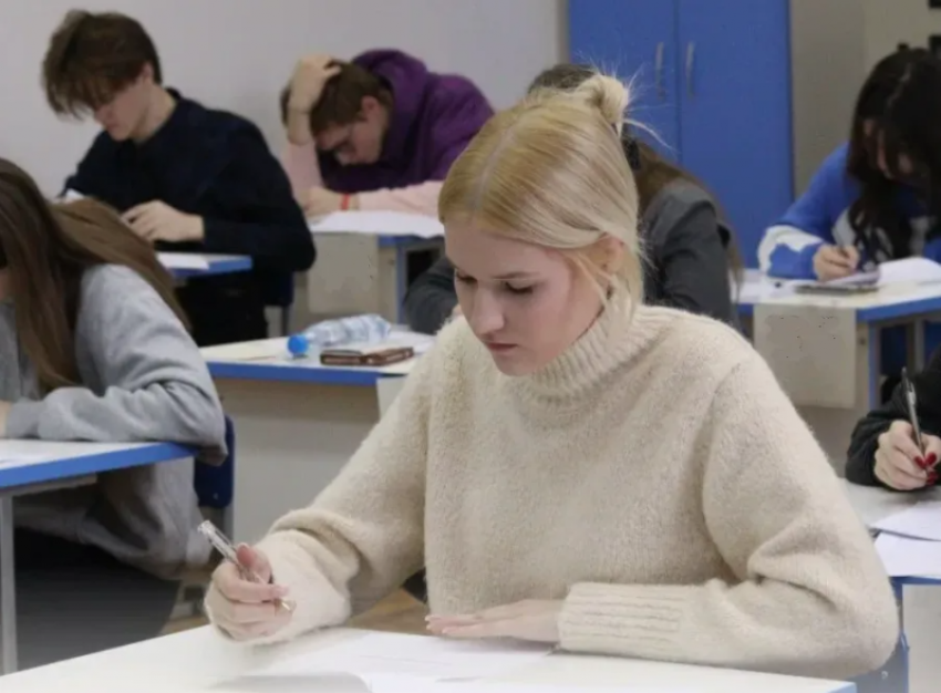 Волжские школьники взяли более 100 наград на олимпиадах