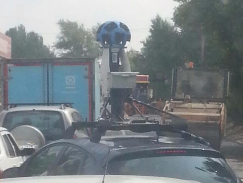 Подозрительная машина-следопыт снимала улицы в Волжском на специальную камеру
