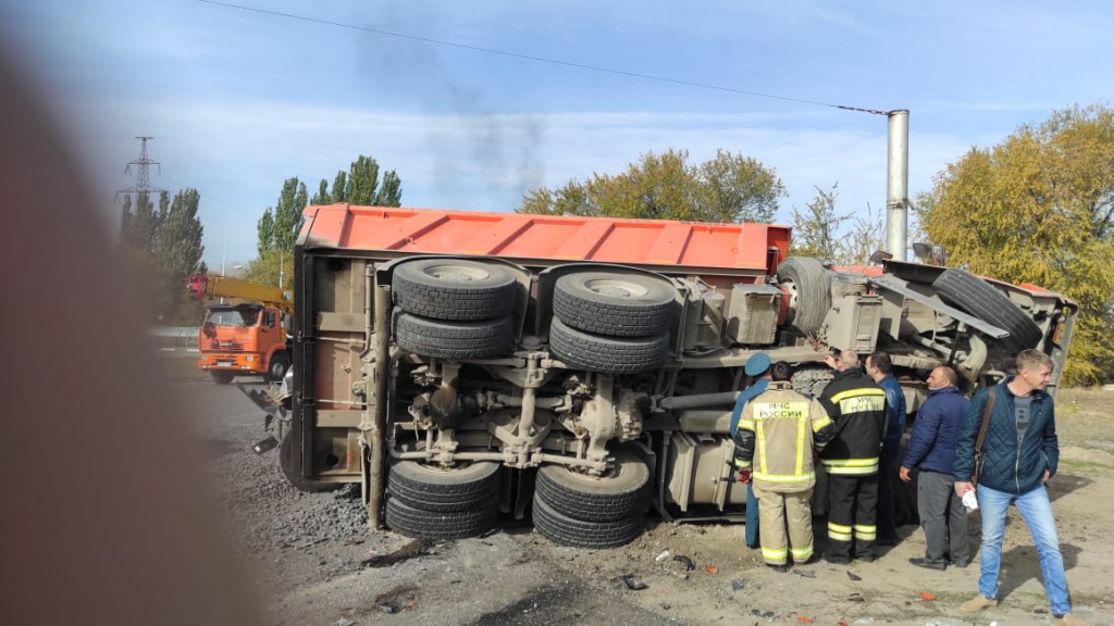 Дтп волжский. Авария в Волгоградской области. Водитель тягача. ДТП В Волгоградской области.