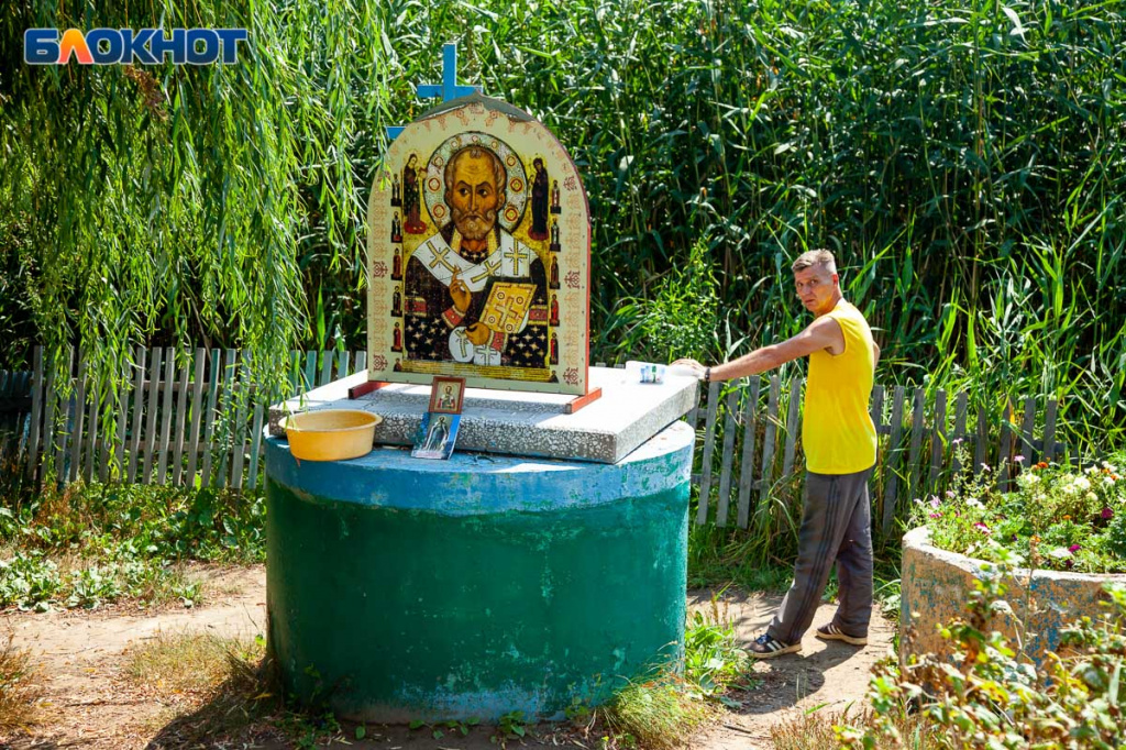 святой источник волжский svyatoy-istochnik-i-kupalnya-_9_.jpg